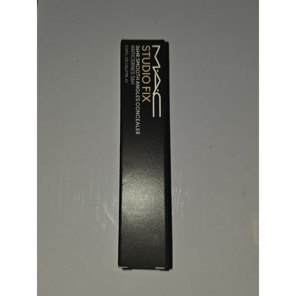 MAC NC15 Studio Fix 36HR Smooth Angles Hydrating Concealer .24oz/7ml NEW FORMULA